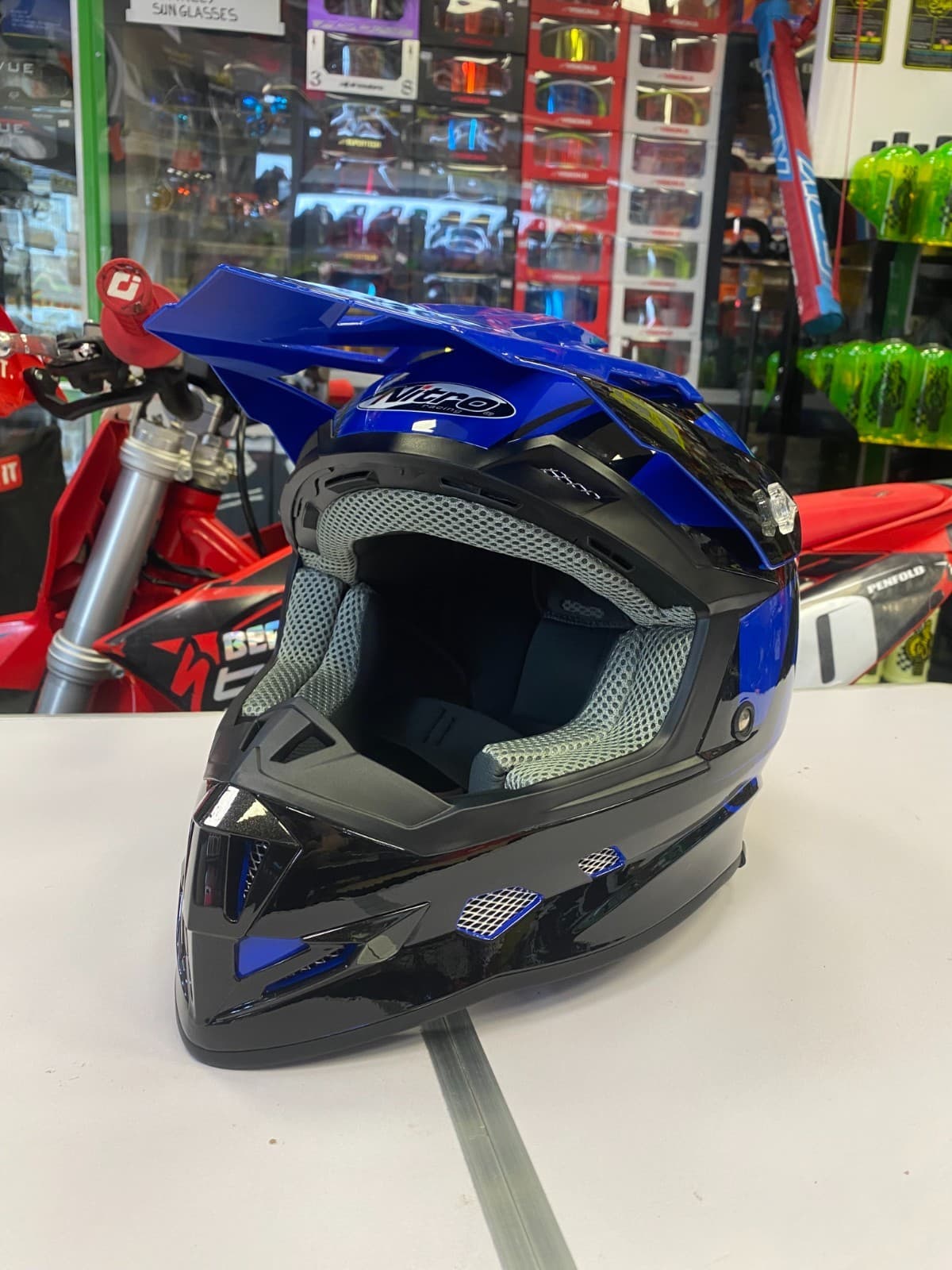 Nitro MX700 hoeshot helmet motocross/enduro/offroad blue